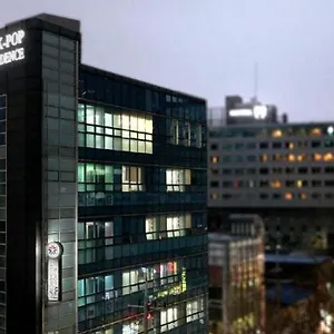 Hotel Kpop, Seoul