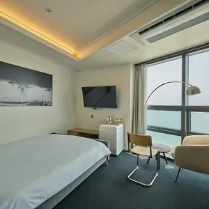 Hotel Uh The Haeundae ***