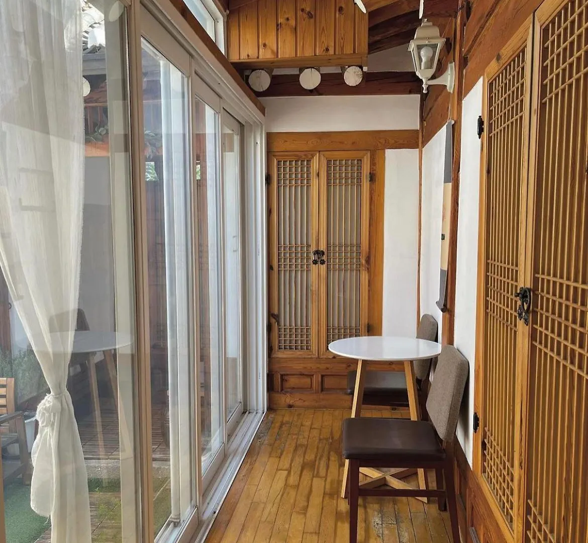 Seoulstory Hanok 3*, Seoul