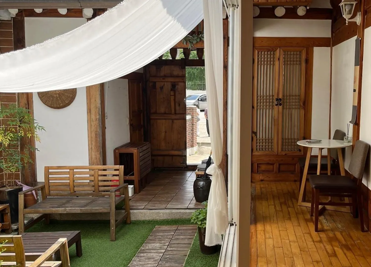 Seoulstory Hanok Guest house